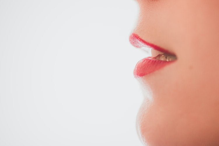 How to Take Care of Your Lips Naturally - Zafra