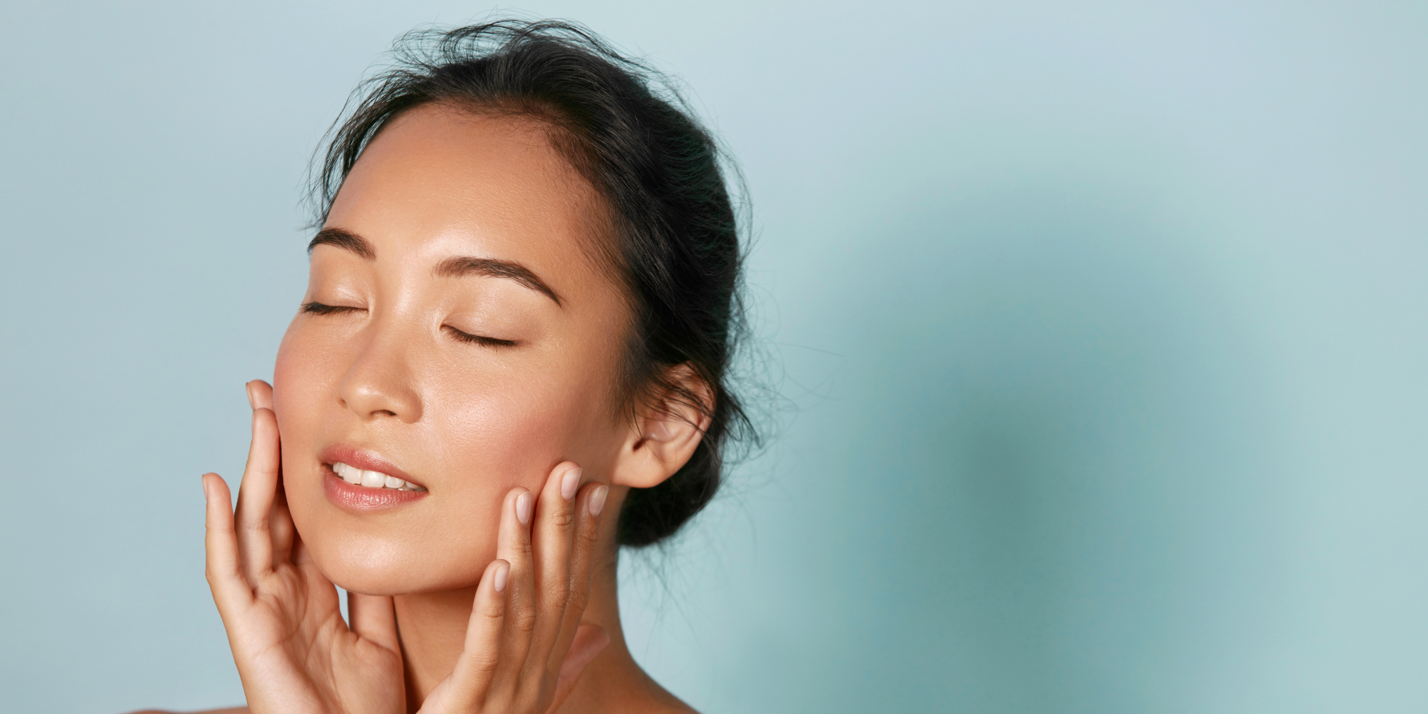 How to Get a Dewy, Healthy-Looking Face Glow Without Makeup